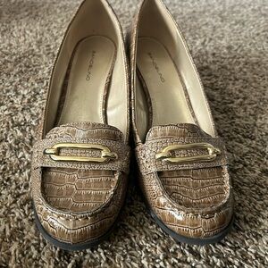 Bandolino Women's Brown Loafers